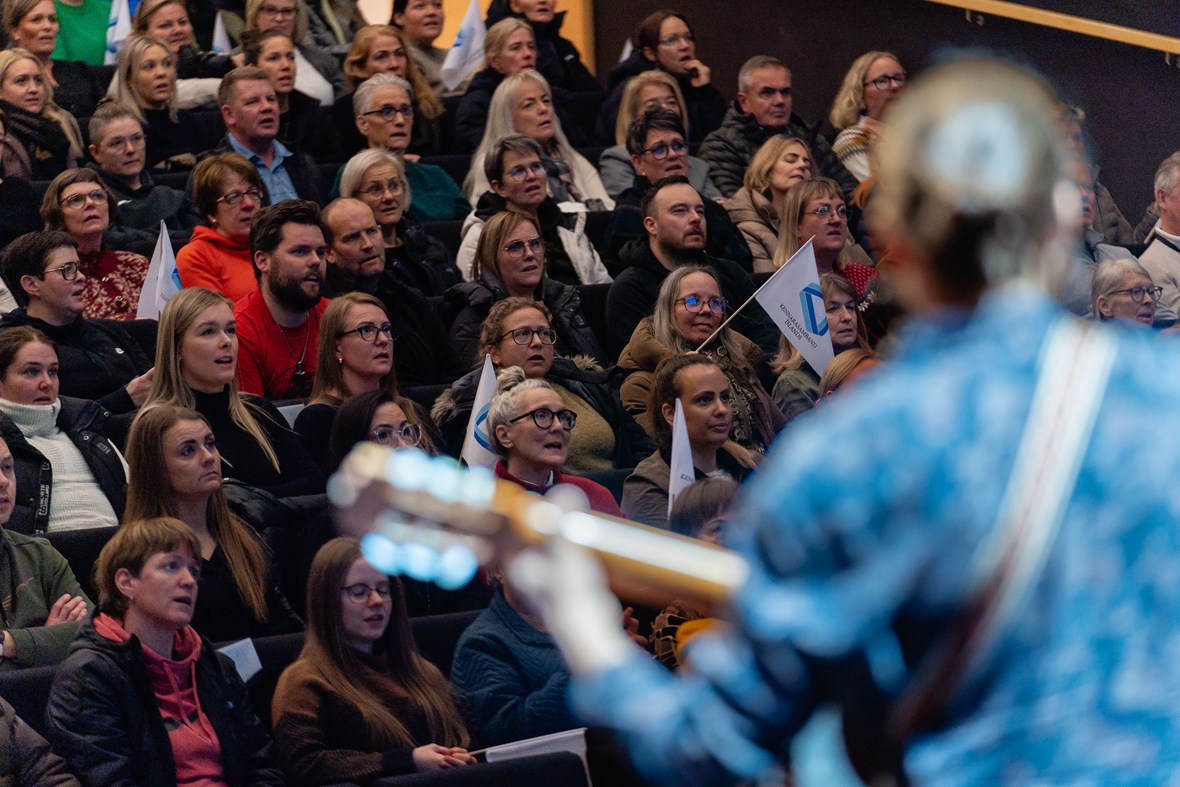 Samstöðufundur Hof 5553 (21Nov2024)